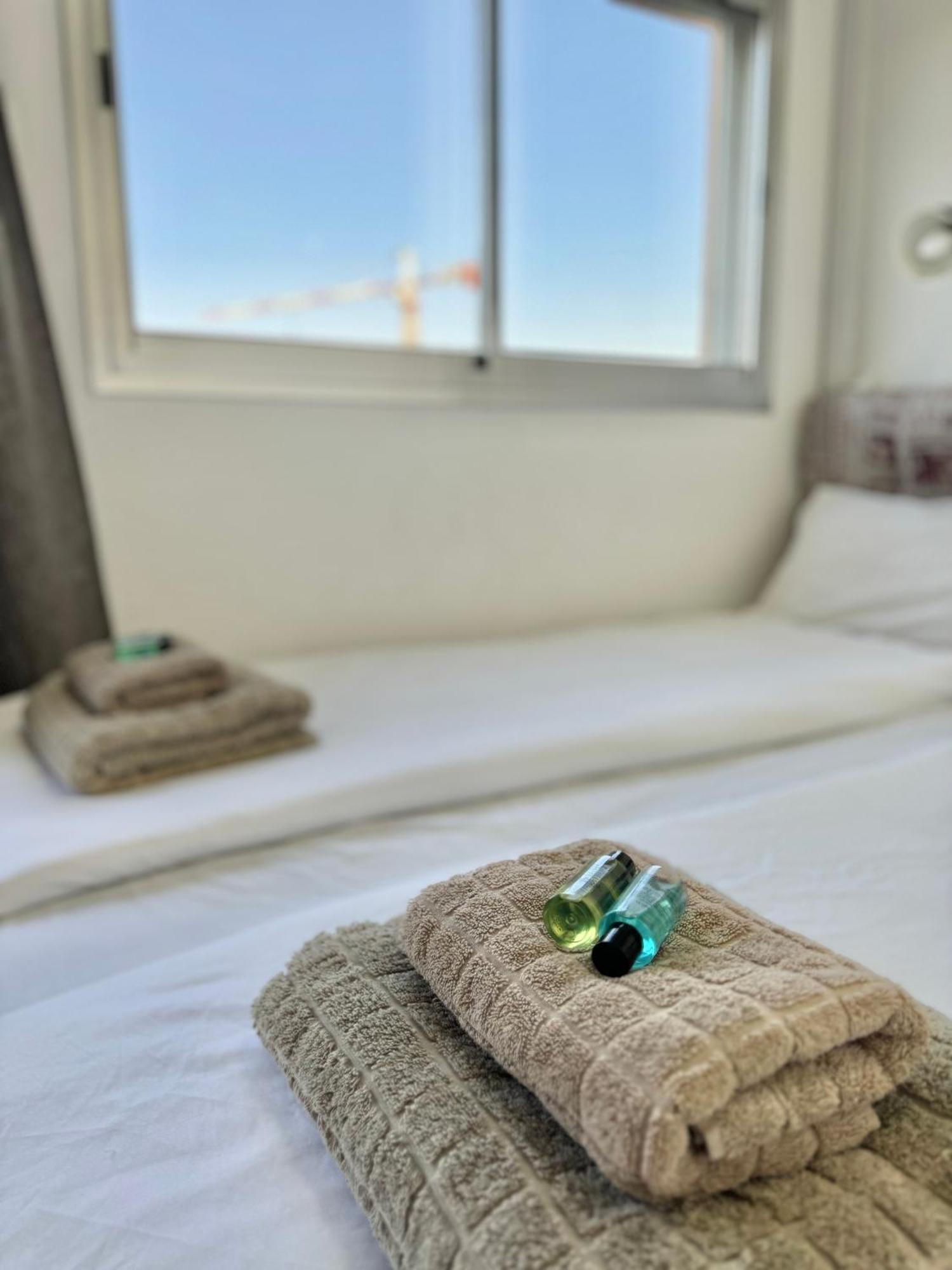 Old Jaffa'S Penthouse Boutique Hostel Tel Aviv Bagian luar foto